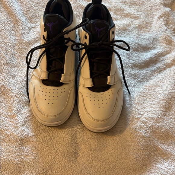 Jordan Other - Air Jordan fadeaway size 8